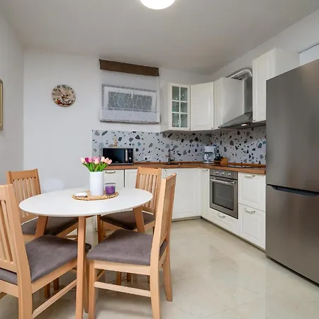 Σπίτι διακοπών Lovely In With Kitchen *