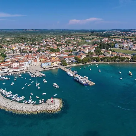 2 Bedroom Cozy Home In Fazana Casa vacanze